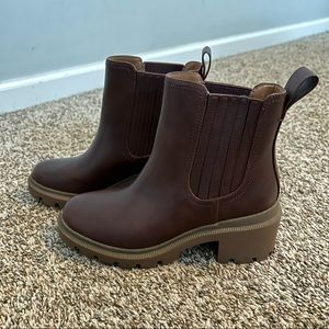 Womens Brown Heeled Chelsea Boot